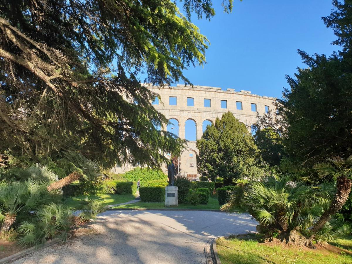Apartment Sunny Place Pula Exteriér fotografie