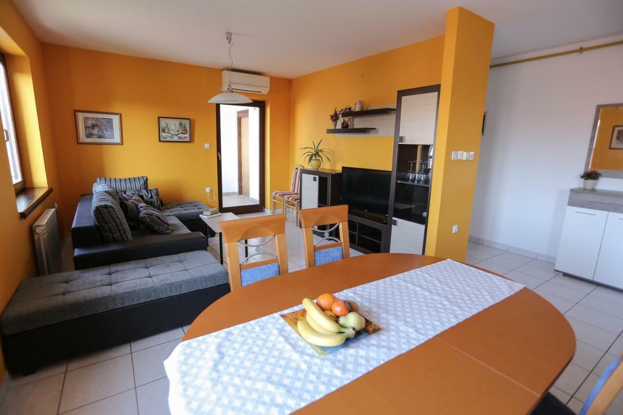 Apartment Sunny Place Pula Exteriér fotografie